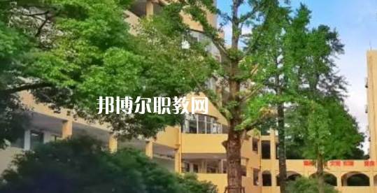 寧波市職教中心學(xué)校地址在哪里，哪個(gè)地區(qū)，哪個(gè)城市?