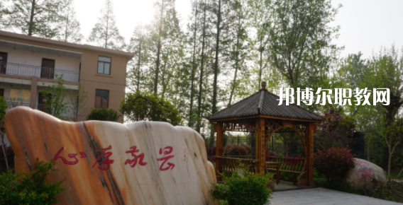 陜西省機(jī)械高級(jí)技工學(xué)校地址，乘車路線