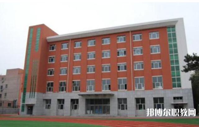 張家口華航中等專業(yè)學(xué)校地址，乘車路線