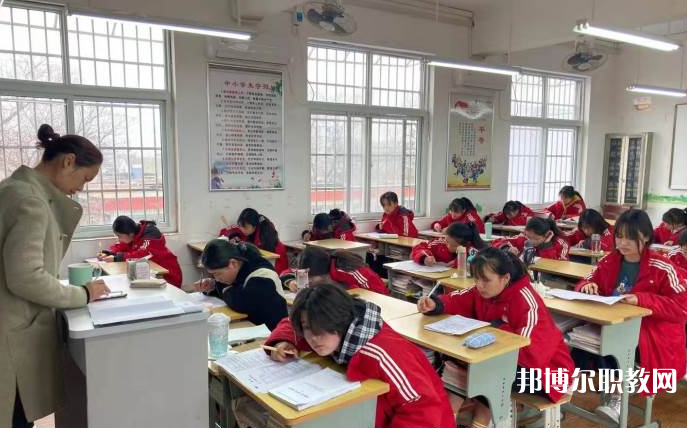2023開封市第一職業(yè)中等專業(yè)學(xué)校招生計(jì)劃 招生人數(shù)是多少(附要求、條件、對(duì)象)