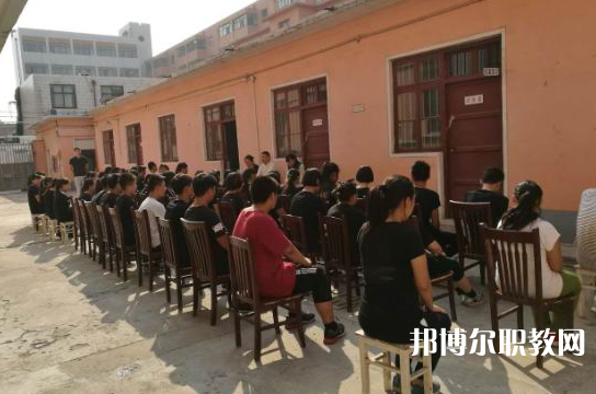 安陽源首科技制藥學(xué)校怎么樣、好不好