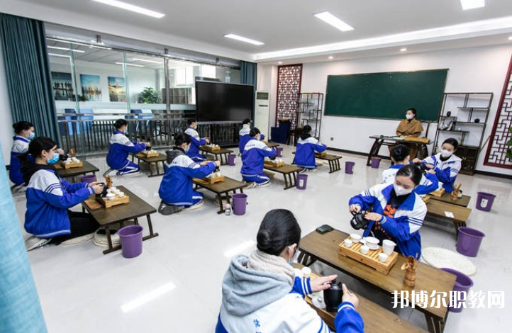 四川興科城市交通技工學(xué)校2024年報名條件、招生要求、招生對象