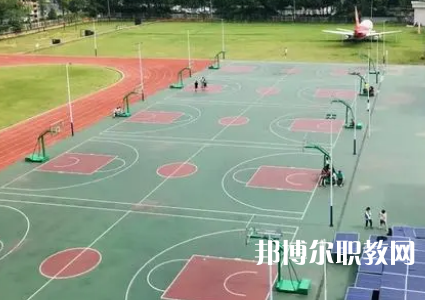 湖南湘江工貿(mào)技工學(xué)校怎么樣、好不好