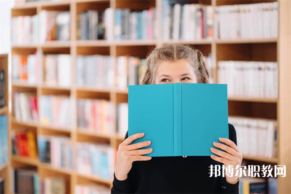 湖北哪里的中職學(xué)校能讀機(jī)電類（機(jī)電技術(shù)、工業(yè)機(jī)器人、電子技術(shù)應(yīng)用）專業(yè)
