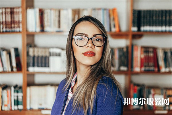 廣東哪里的職業(yè)學校能讀商務(wù)文秘專業(yè)