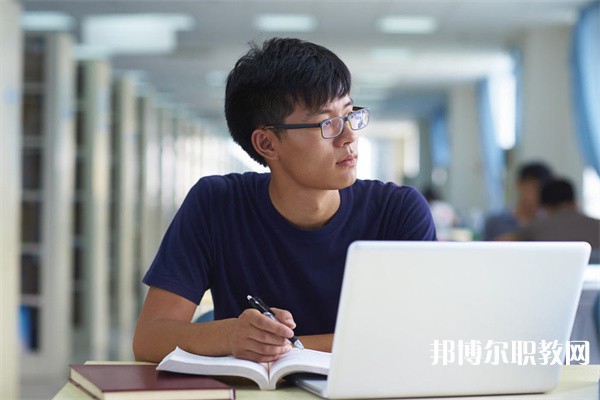 四川哪里的技工學校能讀機械設(shè)備裝配與自動控制專業(yè)