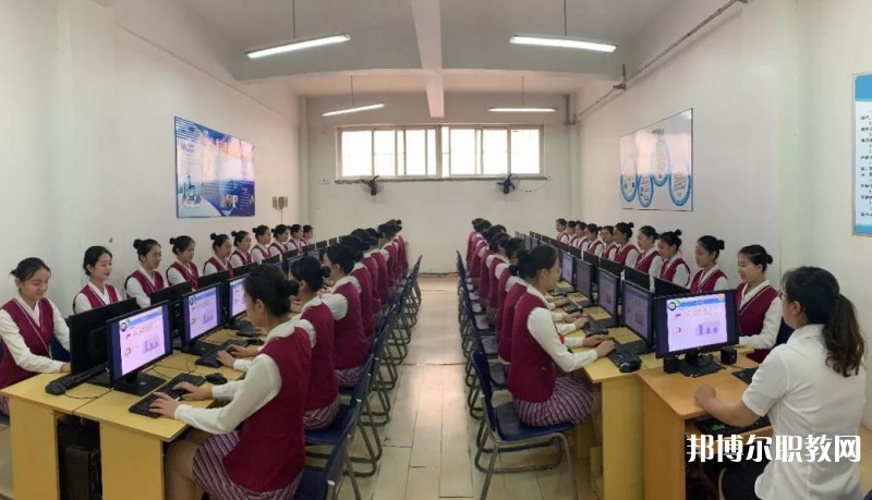 大連航空管理中等職業(yè)技術(shù)學(xué)校怎么樣、好不好