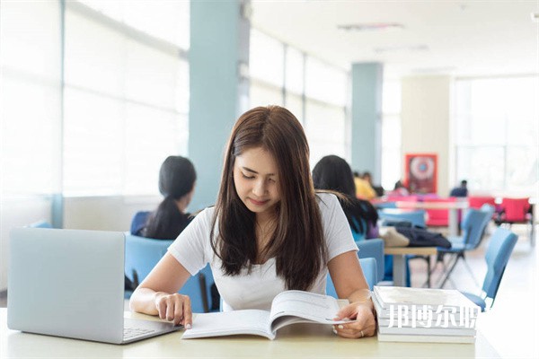 四川哪里的職業(yè)學校能讀數(shù)控加工技術專業(yè)