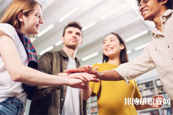 云南哪里的職業(yè)學(xué)校能讀汽車(chē)運(yùn)用與維修專業(yè)
