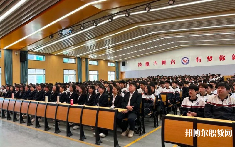2025運(yùn)城市職業(yè)技能學(xué)校招生計(jì)劃 招生人數(shù)是多少(附要求、條件、對象)
